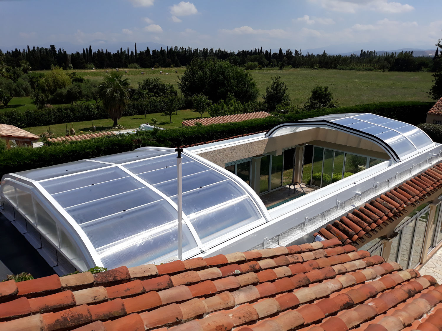 abris de piscine bas
